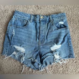 Women’s high waisted jean shorts